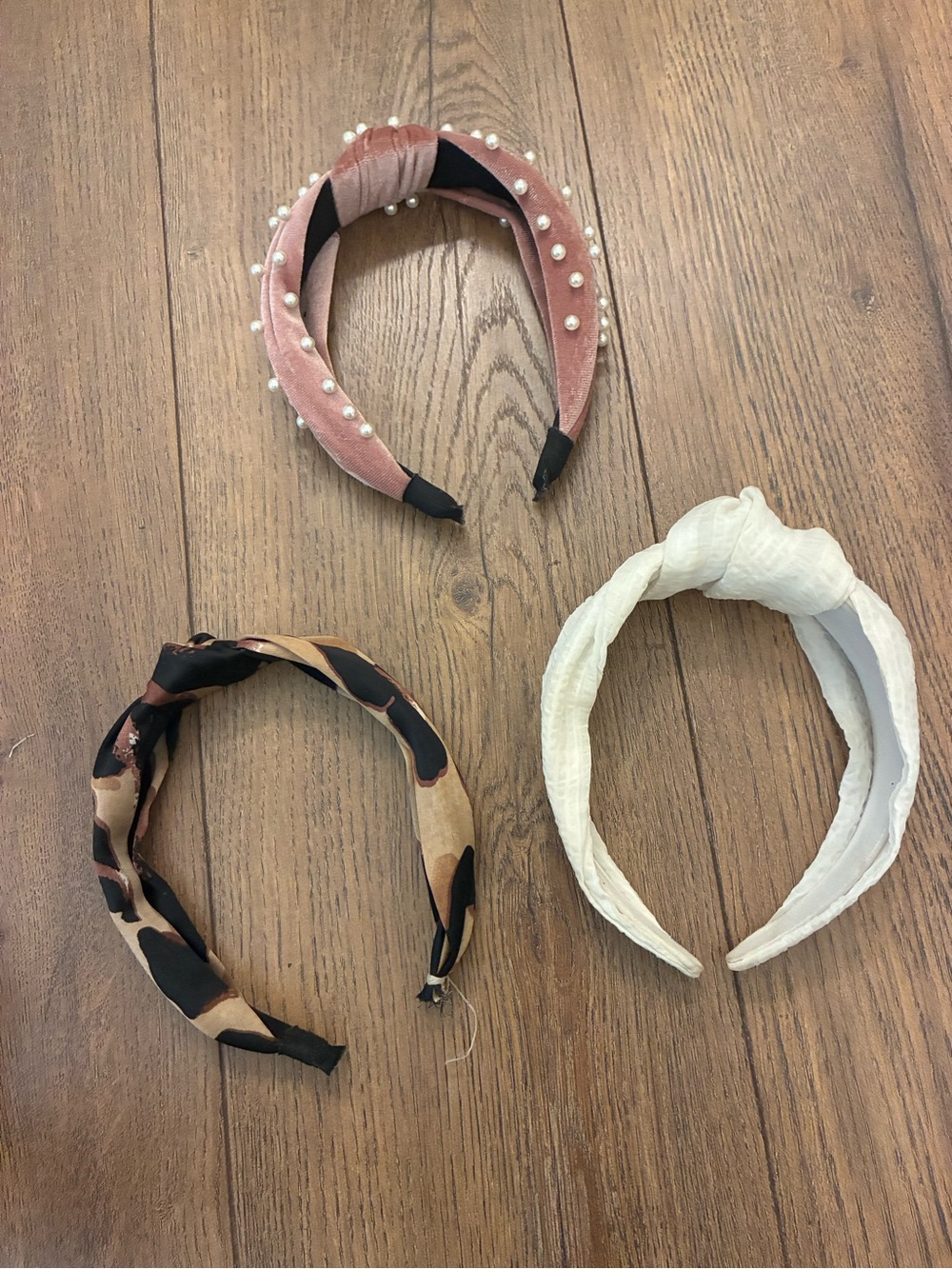 Set of 3 Knotted Headbands - Pink Pearl, Cheetah, White
